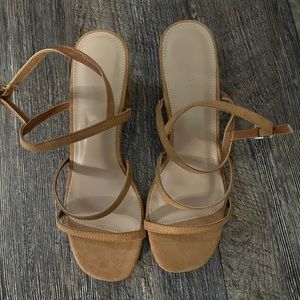 brand new womens chunky heel